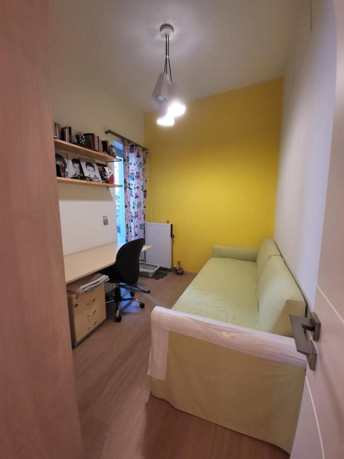 Cozy Apartment In Front Of The Park Атина Екстериор снимка